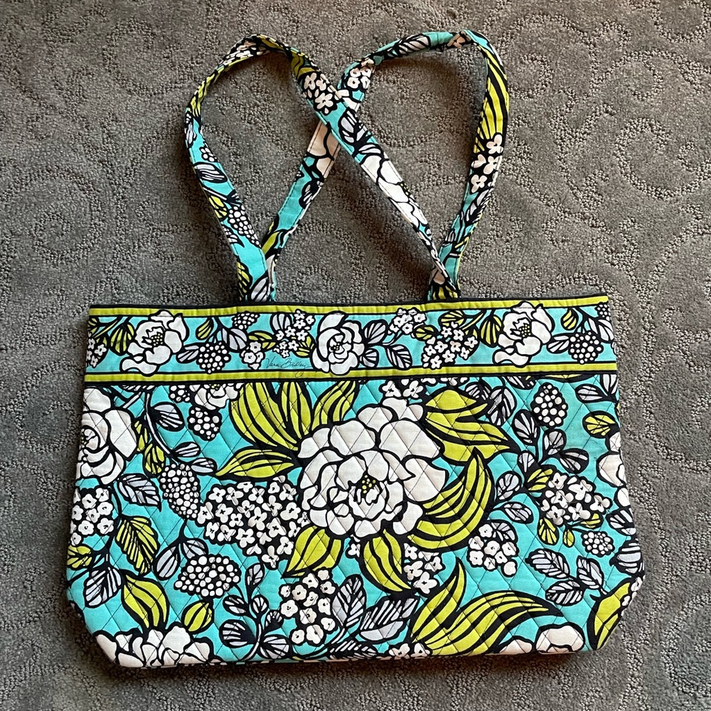 Vera Bradley tote